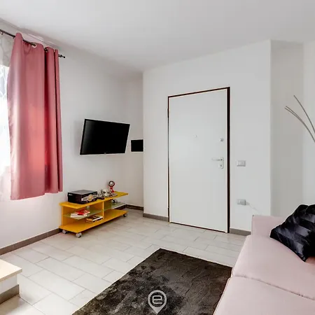 Dimora Cadeddu アパート オリスターノ